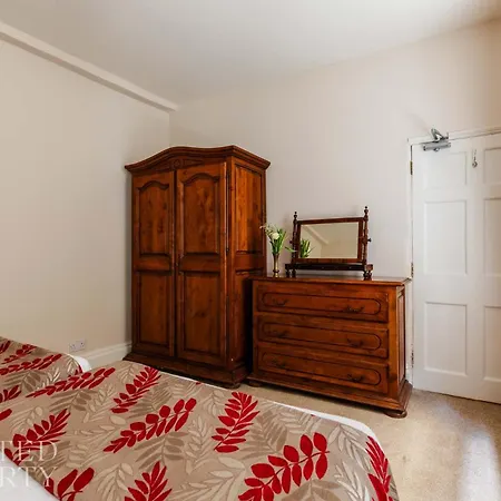The Admirals House - Central Bath & Free Parking-2